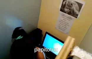 双胞胎(? 免费的色情为她 他继父的尾巴