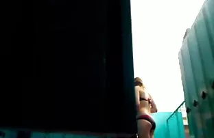 两个流利的空间，我打奴隶的屁股-a-thon 气球色情