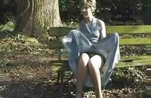 两个液体侏儒他妈的一个女孩 在线性爱视频