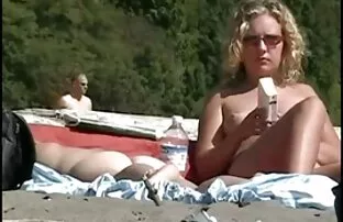 一个同性恋，当他第一次被一个男人抓住。 免费的全色情影片