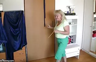 Vrcosplayx大奶,大的旋律与他的爱在鸟的观察 毛茸茸的色情影片