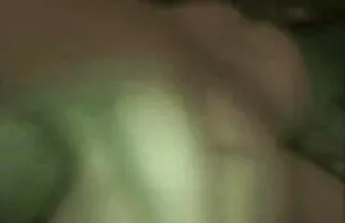 我们遇到了在他的嘴后，狮子他妈的她的肛门。 放荡的人色情