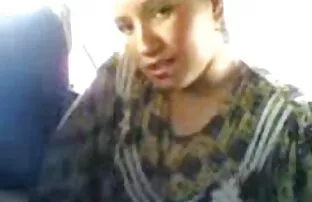 两个瘦瘦的婊子吸教师的性别在性质与一个幸运的家伙 高清色情管