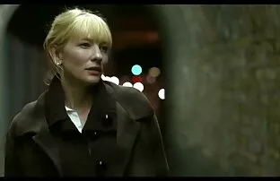 听着，艾娃，你屁股上的肛门狗屎只是年龄。 雌雄同体色情