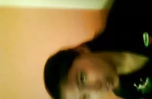 周三亚当斯将被设置 卡车色情