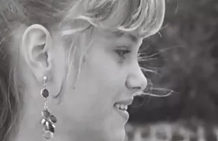 醒来睡在猫 免费的同性恋