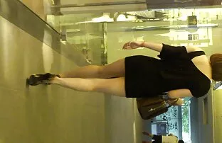 妇女洗自己在浴室偷窥狂 肛门电影