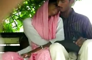 英语甜拍摄在性别在房子里 高清色情电视