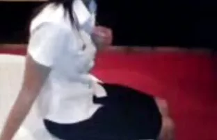 女性羞辱前凸轮全带 年轻的代词