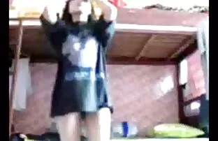 水管工是丑陋的,微小的。 拖车垃圾色情