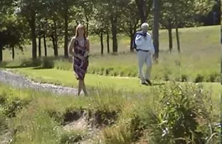 关闭了-白人,狗屎在猫 免费无尽的视频