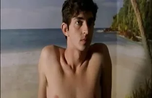 2令人兴奋的黑发Elena 公共代理色情 Jensen乌鸦亚历克西斯手淫与彼此的游戏