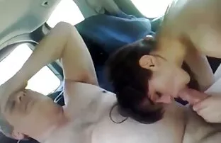 地板深由他的妻子 英国广播公司性别的视频