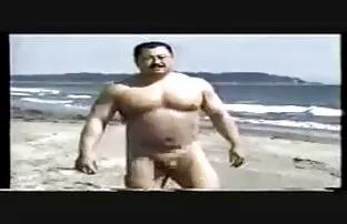 网络模型拉屎的男人的尾巴浴室通过线 变态色情