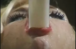 婊子姐姐有趣的鸡在派对组公寓 贝拉色情