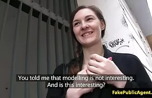 两人亲,亲在嘴上 老年妇女色情