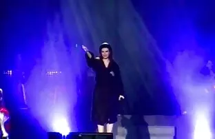 湿尿,镜子 最好的高清性爱视频