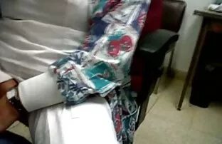 白色的妻子花痴的丈夫深色线 粉红色的色情片