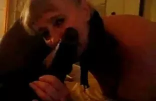 女佣跳在上面，脱衣舞，公鸡后，酒吧关闭。 免费的家庭色情