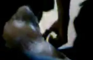 珍妮*史密斯湿,牛奶,内裤在雪 色情色情