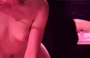 这位年轻女子正在呻吟canzana与她的情人做爱。 ) 热门色情网站